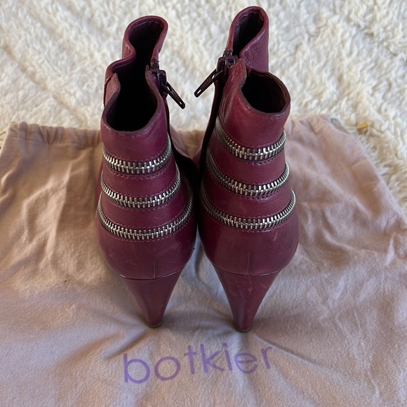 Botkier Booties 💜 - Picture 7 of 11